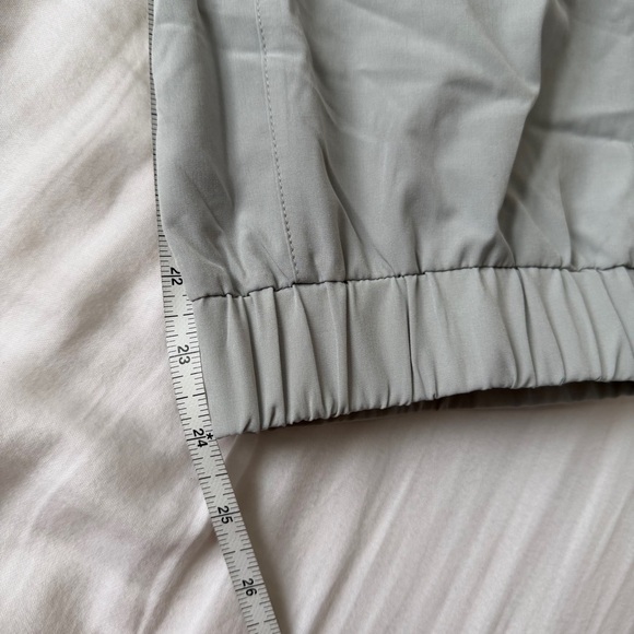 Kyodan M Light Gray Capri Active Pants - Picture 5 of 8